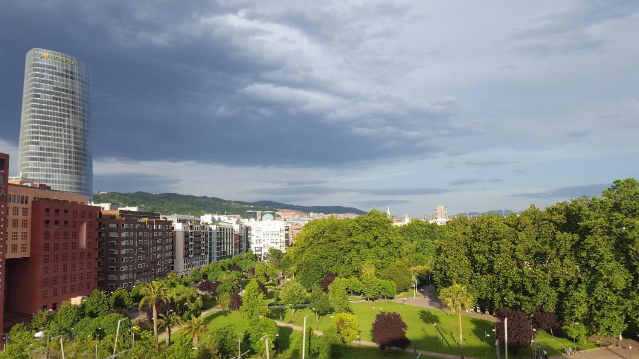San Mames Apartment - Free Parking Bilbao Buitenkant foto