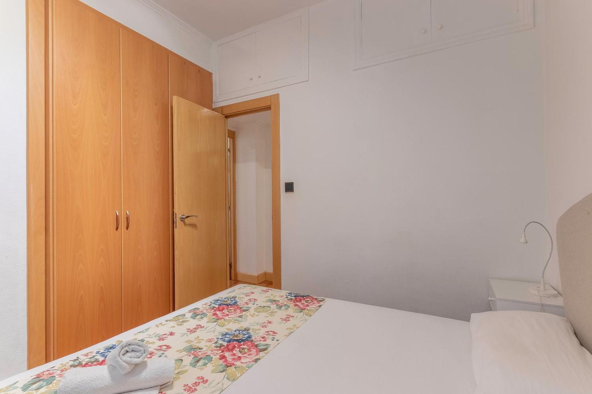 San Mames Apartment - Free Parking Bilbao Buitenkant foto