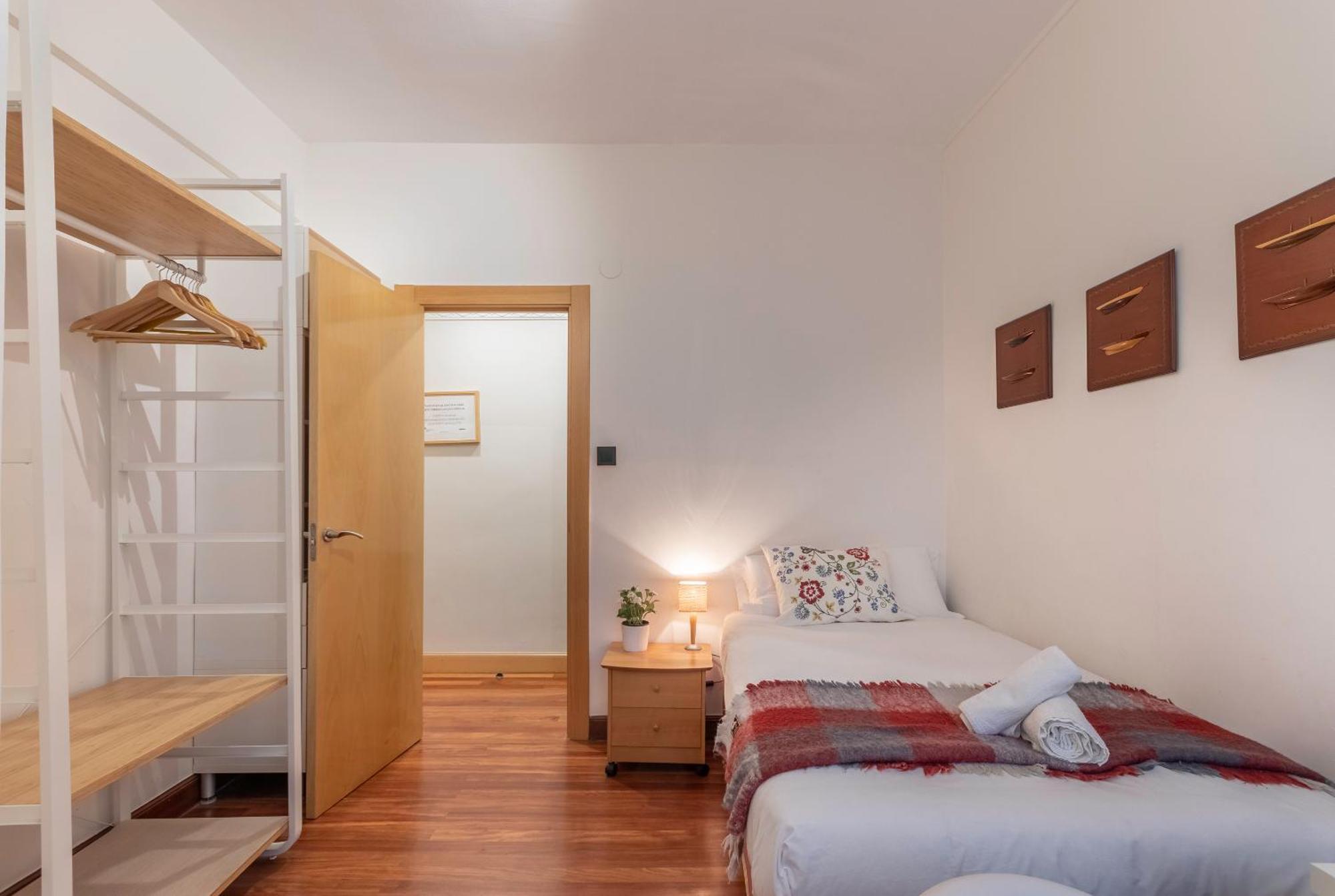 San Mames Apartment - Free Parking Bilbao Buitenkant foto